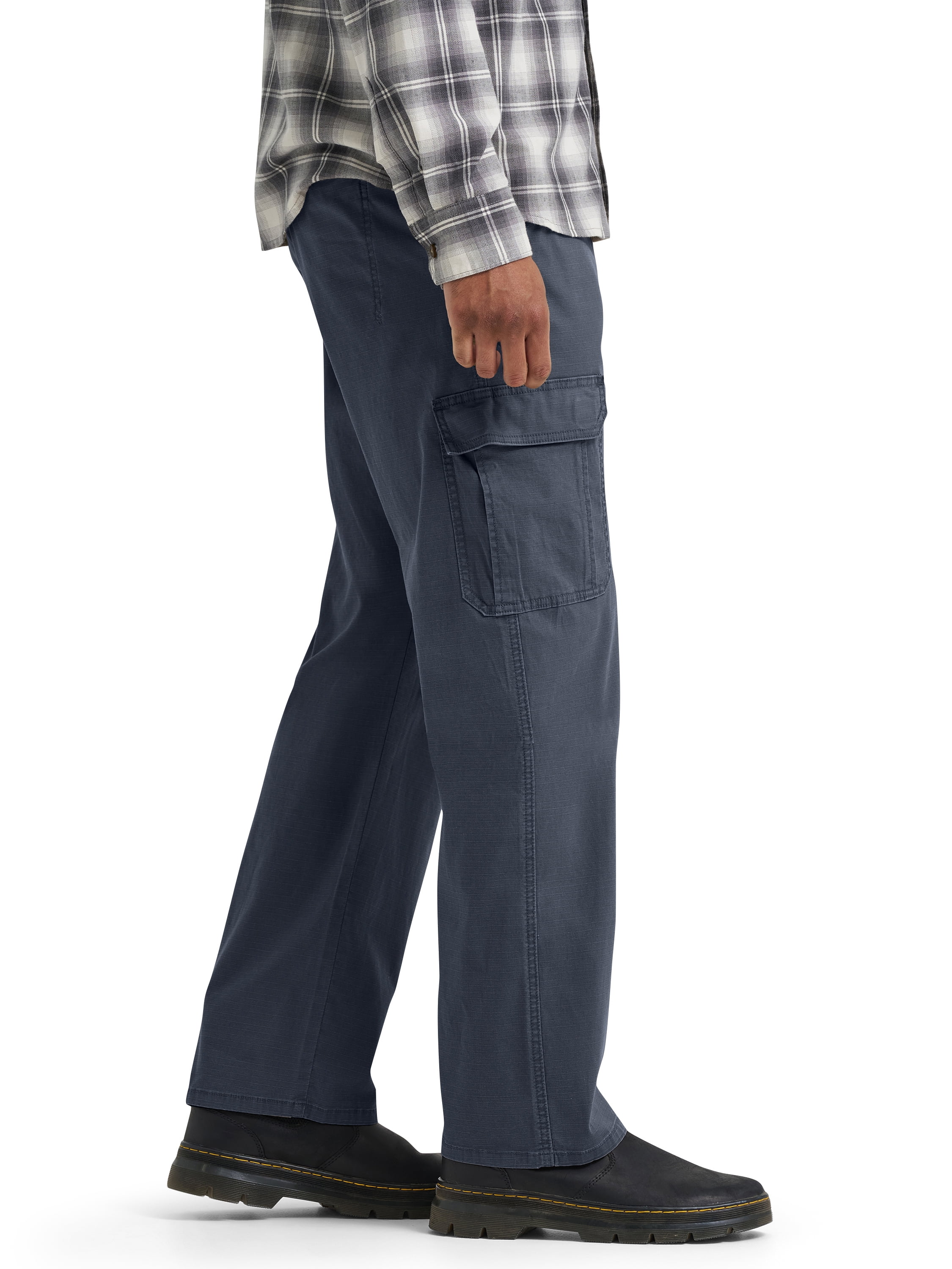 Wrangler Men's and Big Men's Relaxed Fit Cargo Pants With Stretch