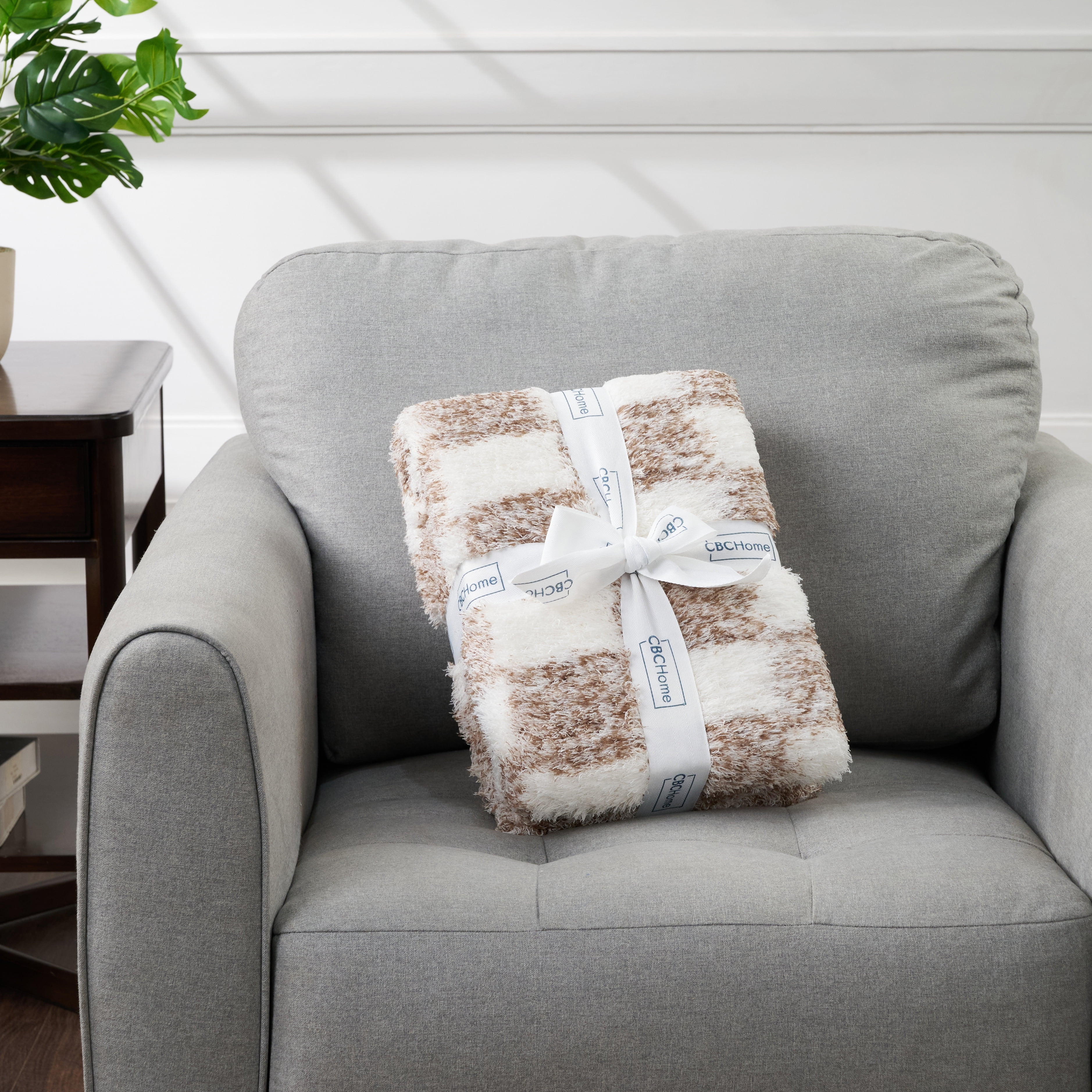 CBCHome Checkered Chenille Furry Throw Blanket – Soft Plush Cozy Dorm Room Essential, for Sofa and Bed, Graduation Gift for Her and Teens (Desert Sage, 50"x60")