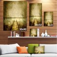 thumbnail image 4 of Design Art - Piédestal Vintage sur Lac, 4 of 4