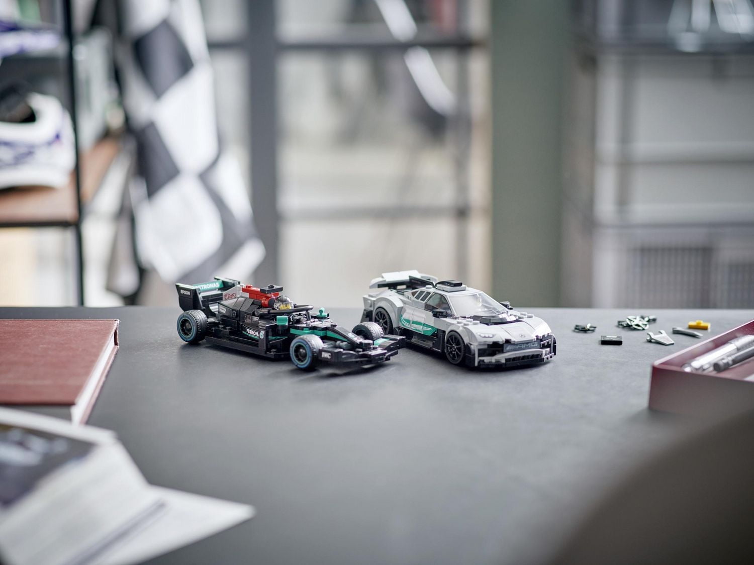 LEGO Speed Champions Mercedes-AMG F1 W12 E Performance & Mercedes-AMG Project One Toy Cars, Sports Car Model Building Kit, Collectible Race Car Toy, Gift for Kids and Teens, 76909
