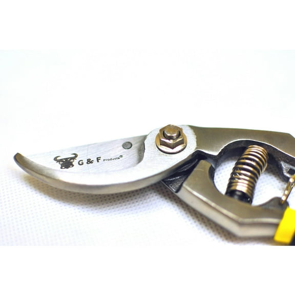 G & F Classic Cut Forged Bypass Pruner, 1.25" Cut