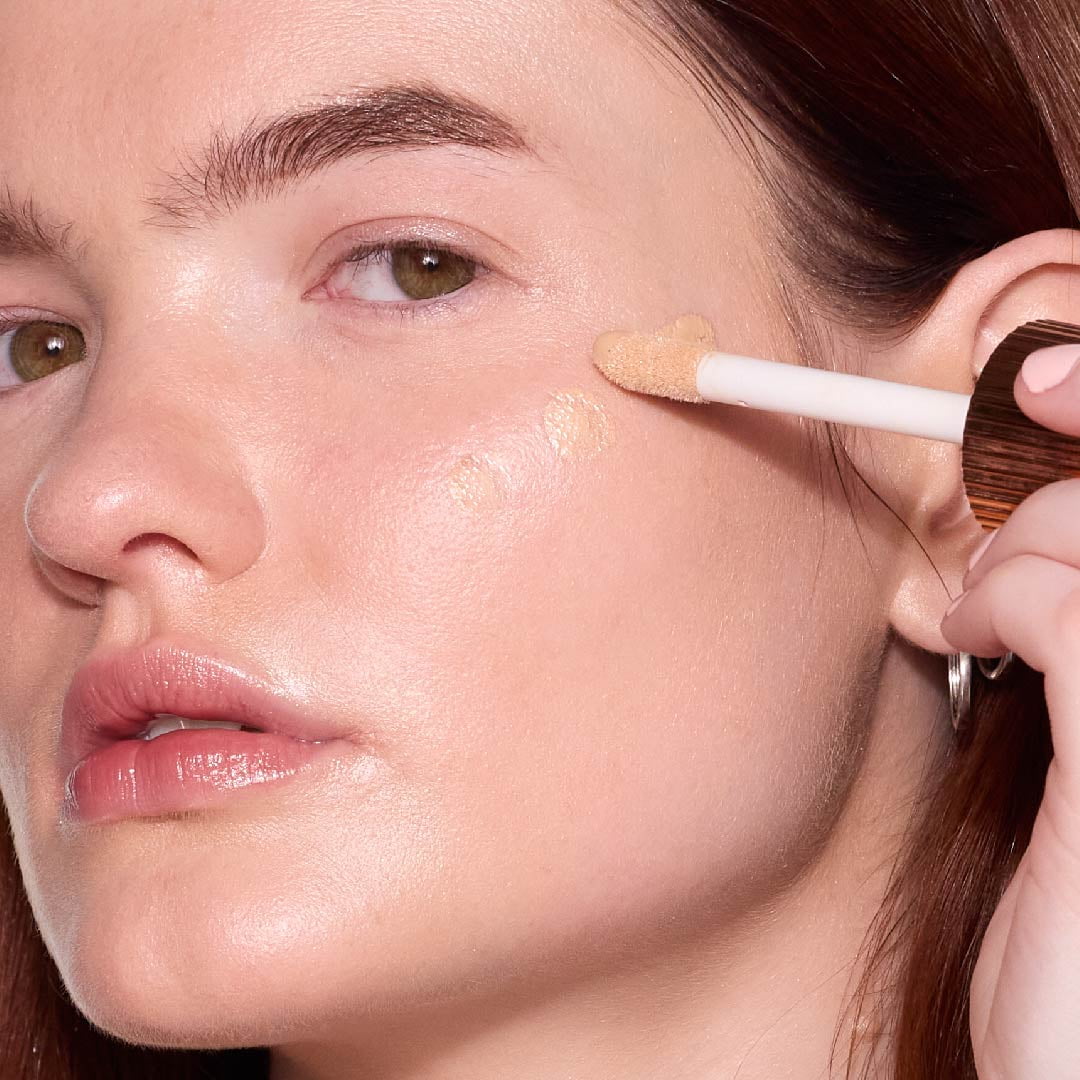 MCoBeauty - Éclat impeccable - Filtre peau lumineuse - Fond de teint 4 en 1 - 3,5 Clair/Moyen - 30 ml