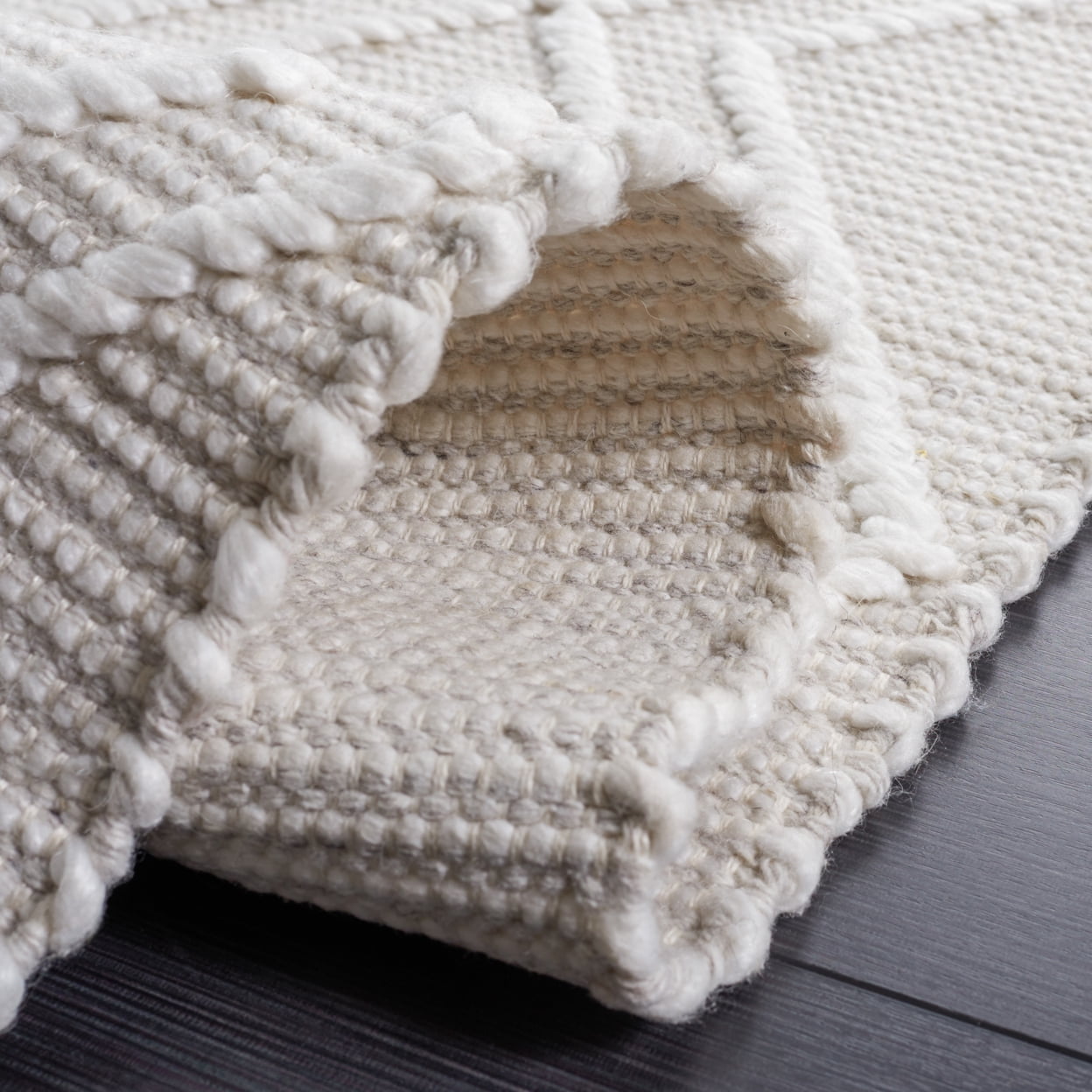 SAFAVIEH Kilim Meryll Diamond Polyester Area Rug, Light Grey/Ivory, 6' x 9'