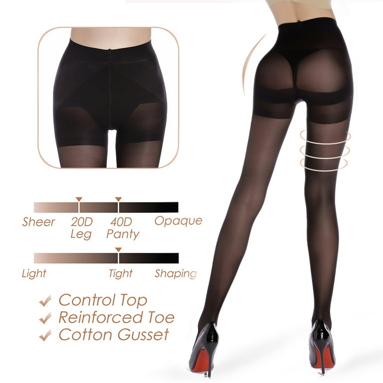 Bella Donna Che Ottiene Capelli Lunghi Spazzolati Con La Spazzola Di Legno Image37261516