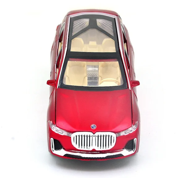 1:32 ratio is suitable for BMW X7 alloy die-casting models, equipped with openable doors, lights, sound and rebound functions. Boy's toy car, children's birthday gift toy car.