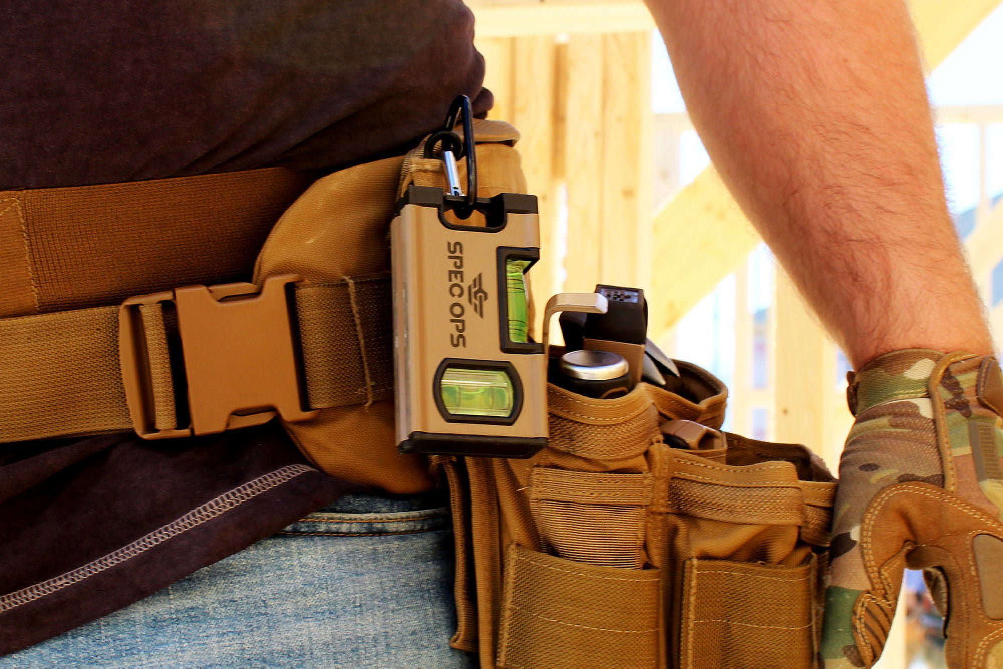 Spec Ops Tools Magnetic Pocket Level 4In