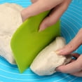 thumbnail image 2 of Suanyok - Raspador de masa de 2 piezas para pan, crema, pastel, cortador de pizza, raspador de banco, seguridad alimentaria, plástico flexible, multifunción, raspador de cocina, blanco, verde Xemadio CDWJ560, 2 of 8