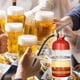 thumbnail image 3 of Dispensador cerveza barril extintor, extintor cerveza barril dispensador, metal, 2-taza, portátil, para patio, para fiesta, con tapa de cristal, diseño moderno, para hogar, 3 of 9
