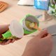 thumbnail image 3 of Clip de sellado multifuncional para bolsas de alimentos con boquilla de descarga (verde) Likrtyny Para estrenar, 3 of 6