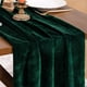 thumbnail image 1 of Camino de Mesa Socomi de Terciopelo Verde 20x120 cm para Navidad y Bodas, 1 of 5