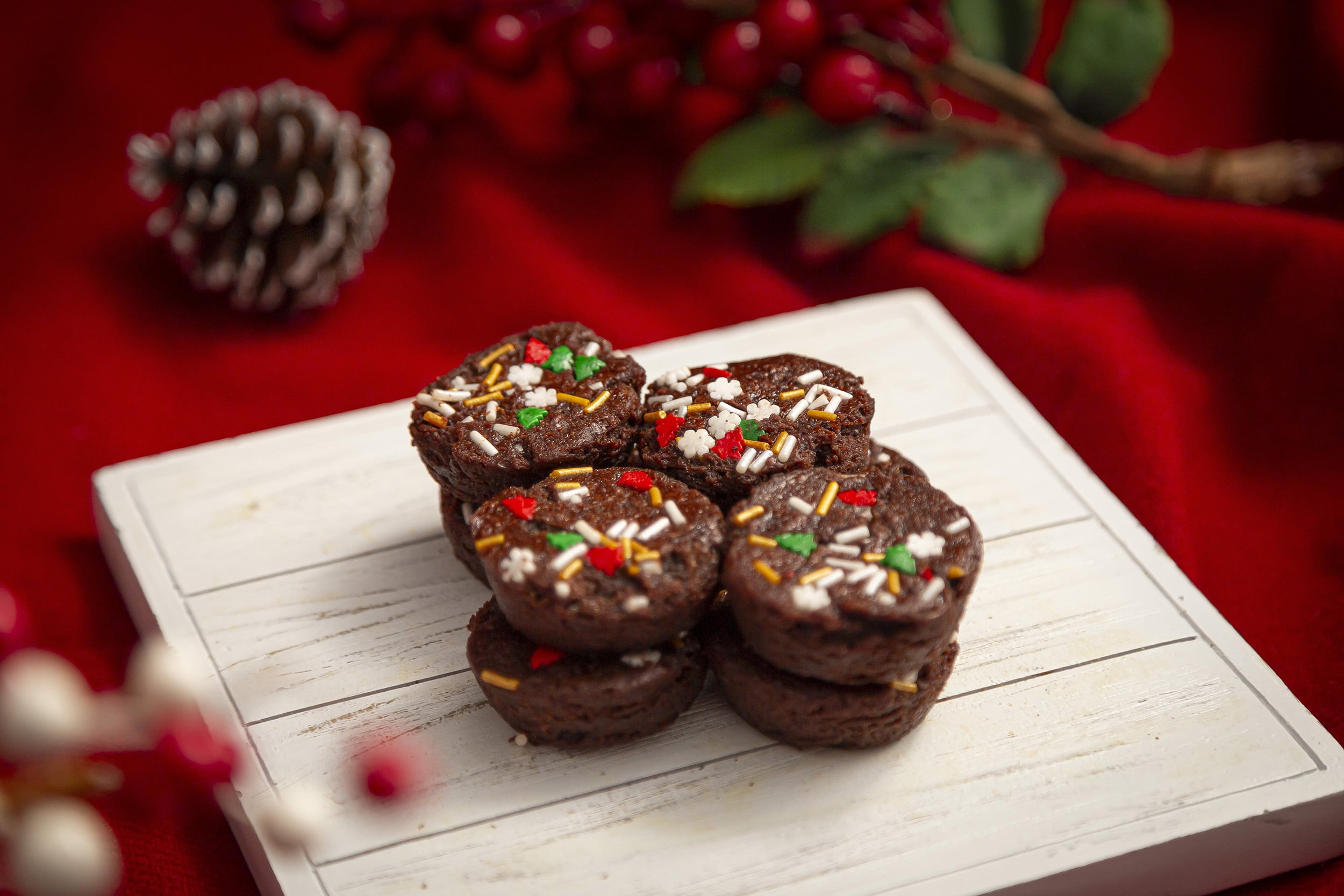 Freshness Guaranteed Holiday Brownie Bites, 22.2 oz, 33 Count (Soft, Baked, Sweet Dessert)