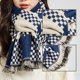 thumbnail image 3 of Bufanda de invierno, Bufandas cálidas, Accesorios para clima frío, Bufandas con flecos, 3 of 5