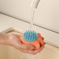 thumbnail image 4 of Cepillo de baño para mascotas para perros y gatos | Peine de doble cerda para aseo y masaje de mascotas | Mango ergonómico antideslizante | Limpieza eficiente del cabello | Plástico portátil | 1, 4 of 6