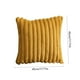 thumbnail image 3 of Funda de almohada navideña con borde, funda de cojín decorativa de felpa | Funda de cojín festiva para las fiestas | Tejido suave y acogedor con cremallera oculta, 3 of 6