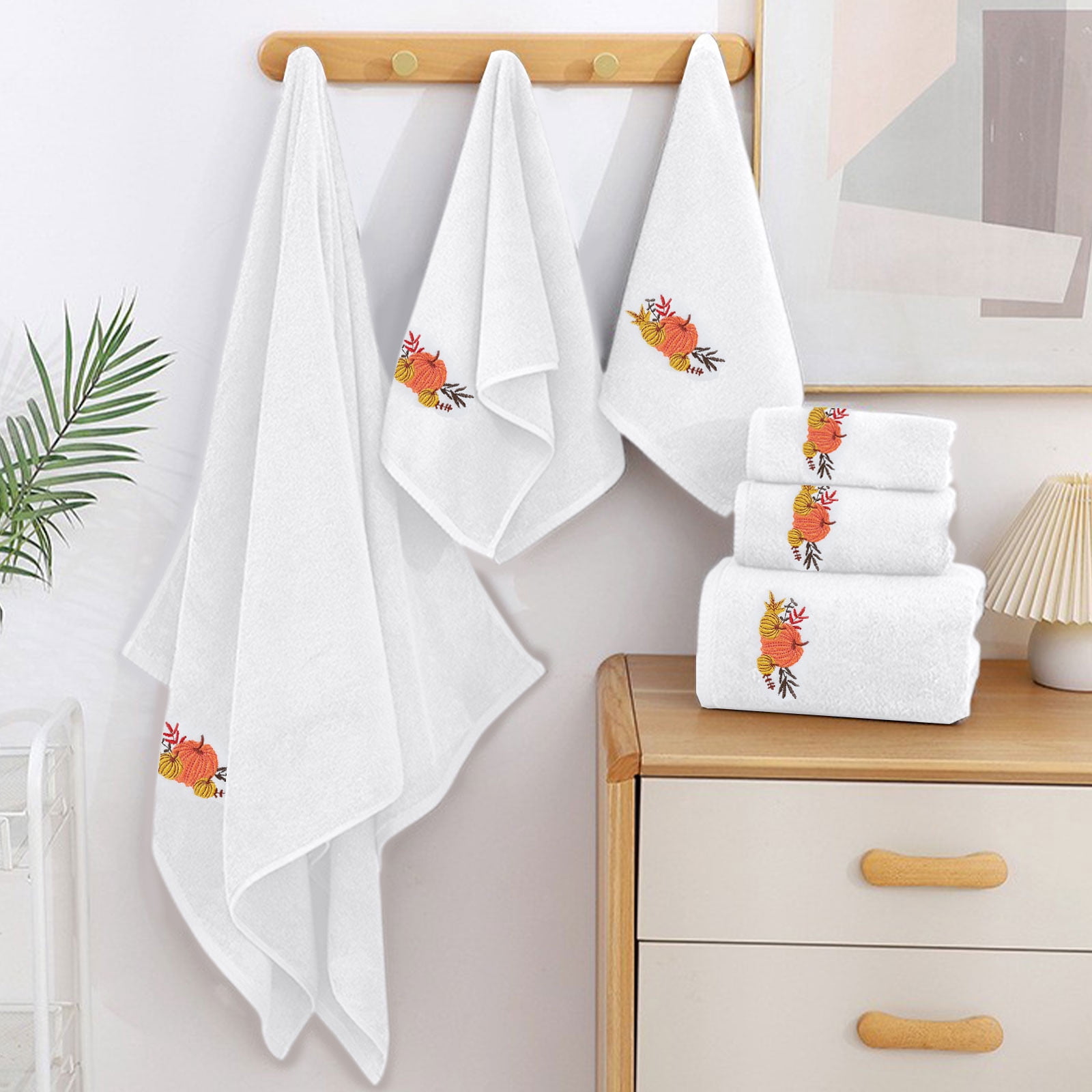 Xuniizn Bath Towels, Bath Towel Set for Halloween Decor, Cottons 2 Bath Towels + 2 Towels + 2 Square Towels, Hand Towels for Bathroom, Soft Face Towels for Holiday, Halloween Decoratives, White