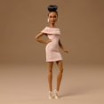 thumbnail image 2 of Muñeca de moda Barbie Basics modelo 08 con cabello castaño, 2 of 7
