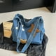 thumbnail image 3 of Bolso Mano para Uso Diario Vaquera Con Correa Ajustable Mujer, 3 of 9