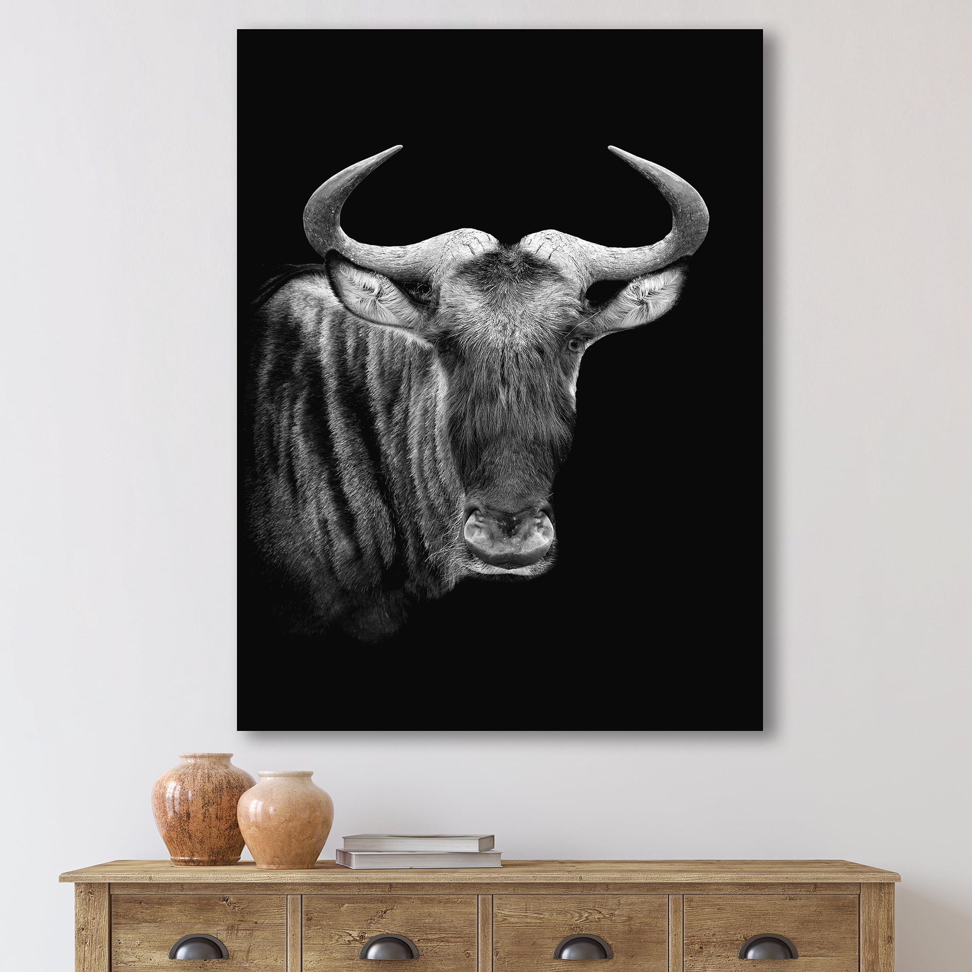 Designart ' Black and White Portrait Of Wildebeest ' Farmhouse Canvas Wall Art Print