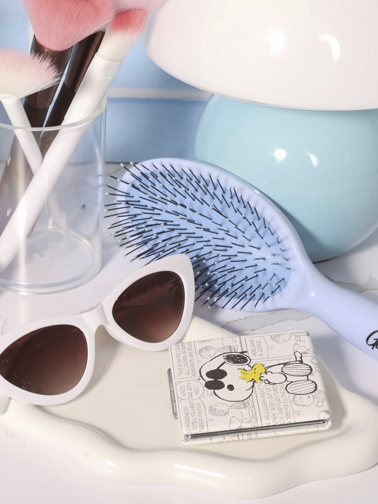 Peanuts Snoopy Compact Mirror with Fun Playful Design