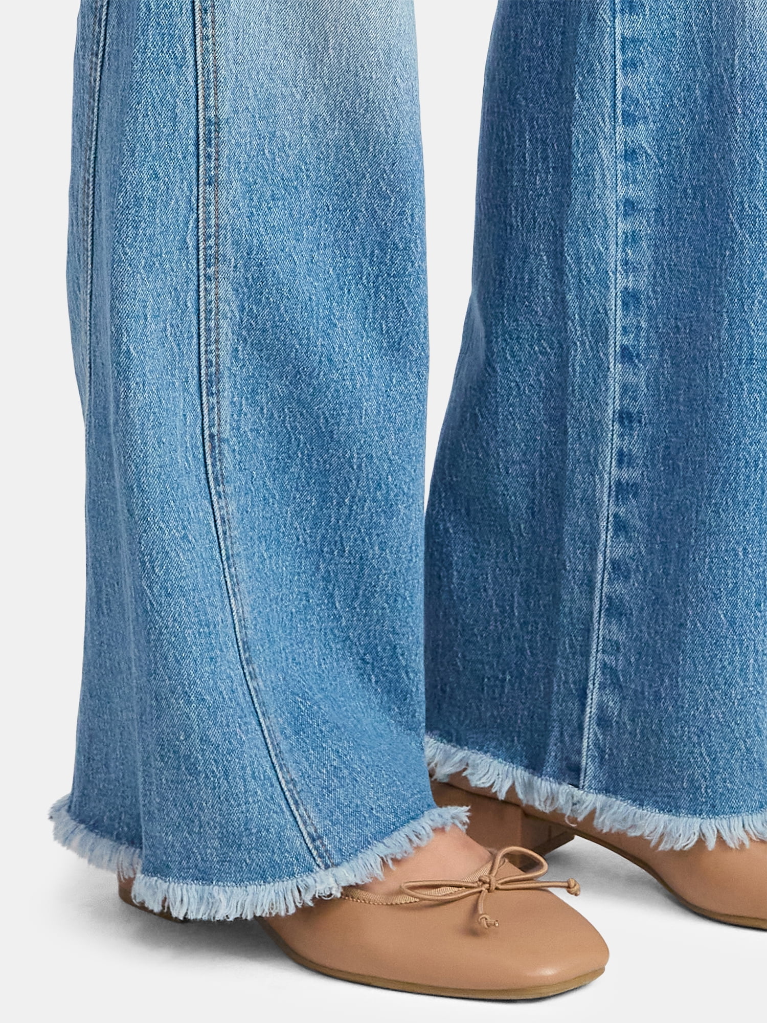 Time and Tru Women's High Rise Flare Jeans With Side Seam Details, 32" Inseam, Sizes 0-20