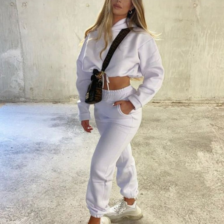 Sports outfit online deals