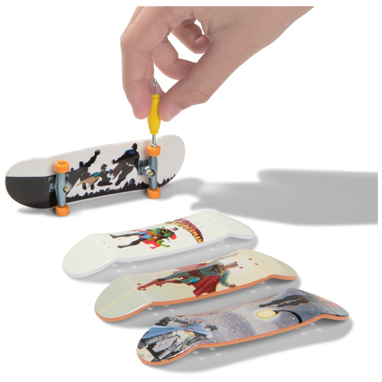 Tech Deck, Ultra DLX Fingerboard 4-Pack, DC Superman - Walmart.com