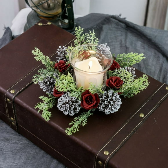 Corona de velas navideñas | Centro de mesa de piñas artificiales | Decoración de mesa navideña verde con detalles rojos | Decoración de escritorio con velas con aroma festivo | 1 PC | 20x20x6cm