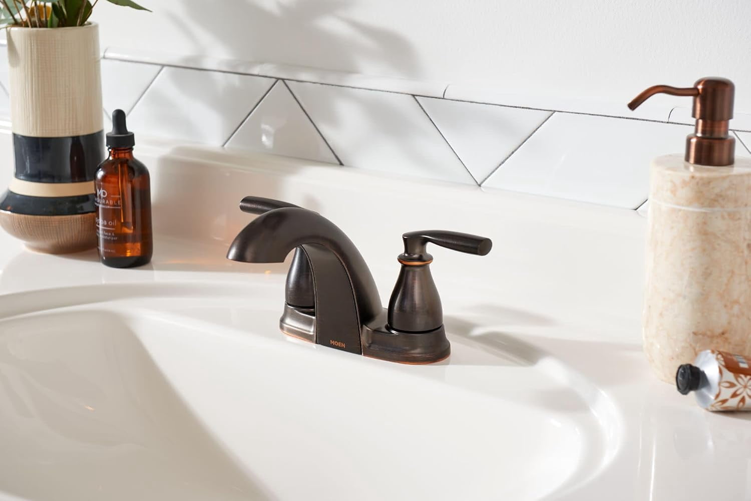 Moen Inc Moen Hilliard 2-Handle Centerset Bathroom Faucet