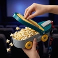 thumbnail image 4 of Case Closed Articles, Essentiels Réutilisables pour Soirées Cinéma, Seau à Maïs Soufflé Case Closed, Porte-Collations Case Closed, Seau à Collation Réutilisable en Forme de Trottinette Turbo Cruiser pour Maïs Soufflé avec Sangle Ajustable, Bleu, 4 of 5