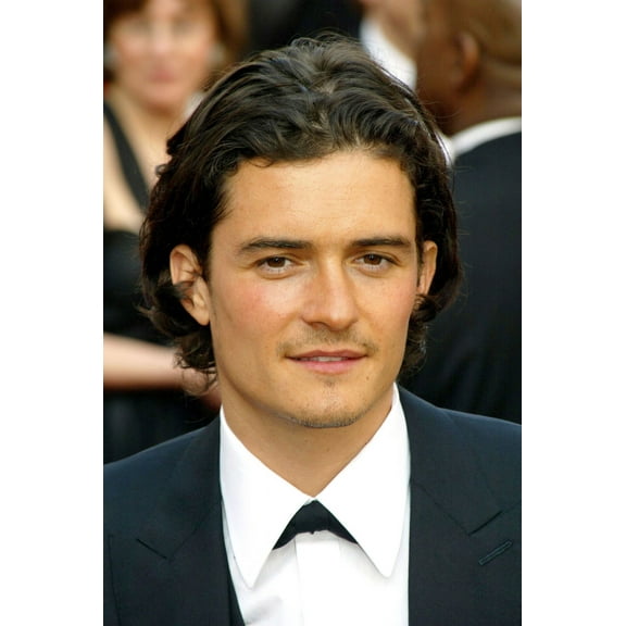 Orlando Bloom At Arrivals For 77Th Annual Academy Awards Oscar Ceremony, The Kodak Theatre, Los Angeles, Ca, Sunday, February 27, 2005. Photo By: Effie Naddel/Everett Collection Photo Print (8 x 10)