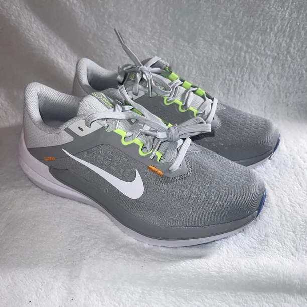 Women’s Nike Air Winflo 10 Size 7 Light Smoke Grey Polar Brand New Box No Lid
