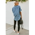 thumbnail image 3 of Chemise en Denim à Manches Courtes Col Rabattu Bleu Clair pour Femmes, 3 of 18