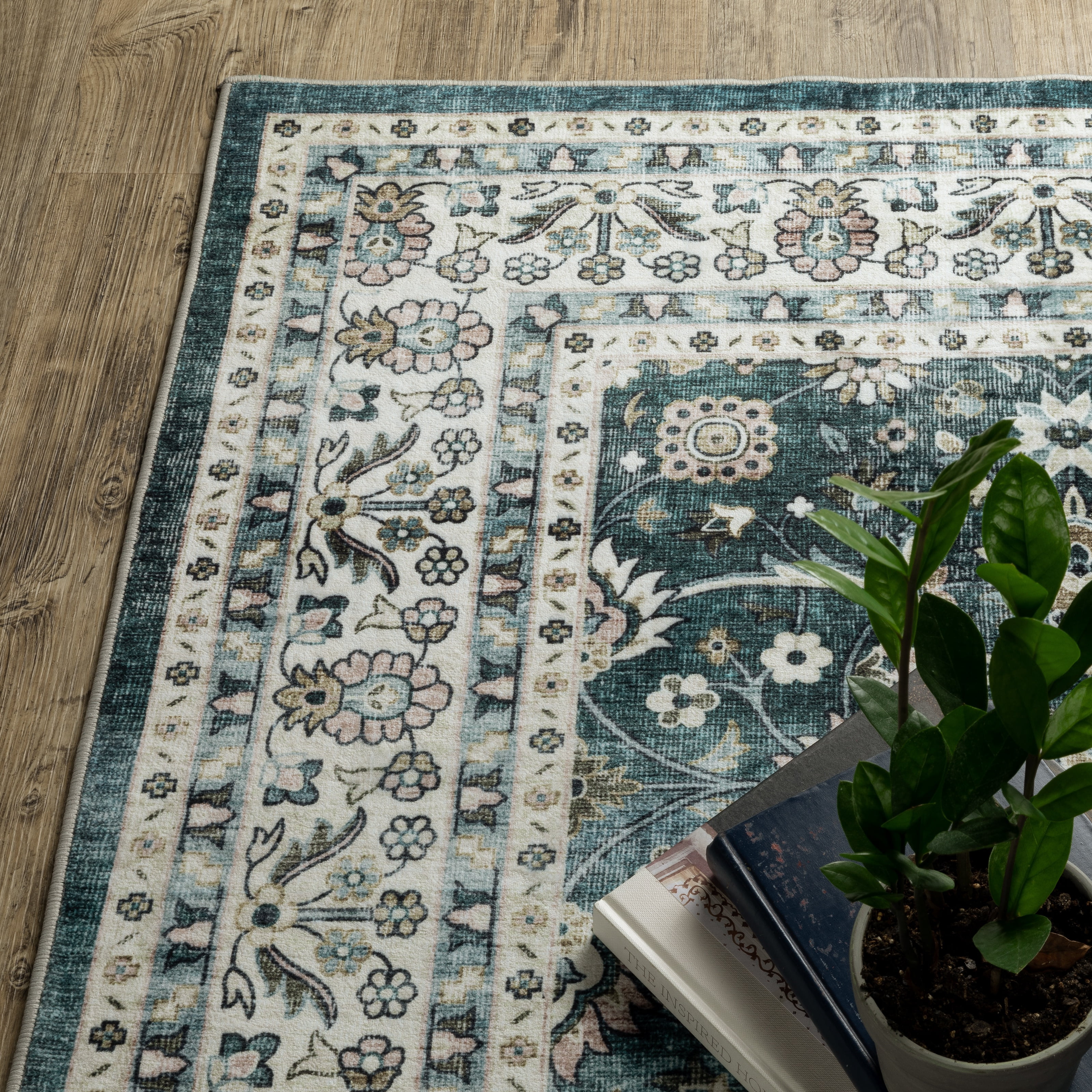 Avalon Home Sebastian Vintage Bordered Teal/ Ivory Washable Indoor Area Rug