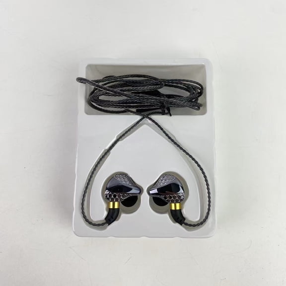 MoowLeee Earphones,Basics In Ear Wired Headphones, Earbuds with Microphone No Wireless Technology, Black