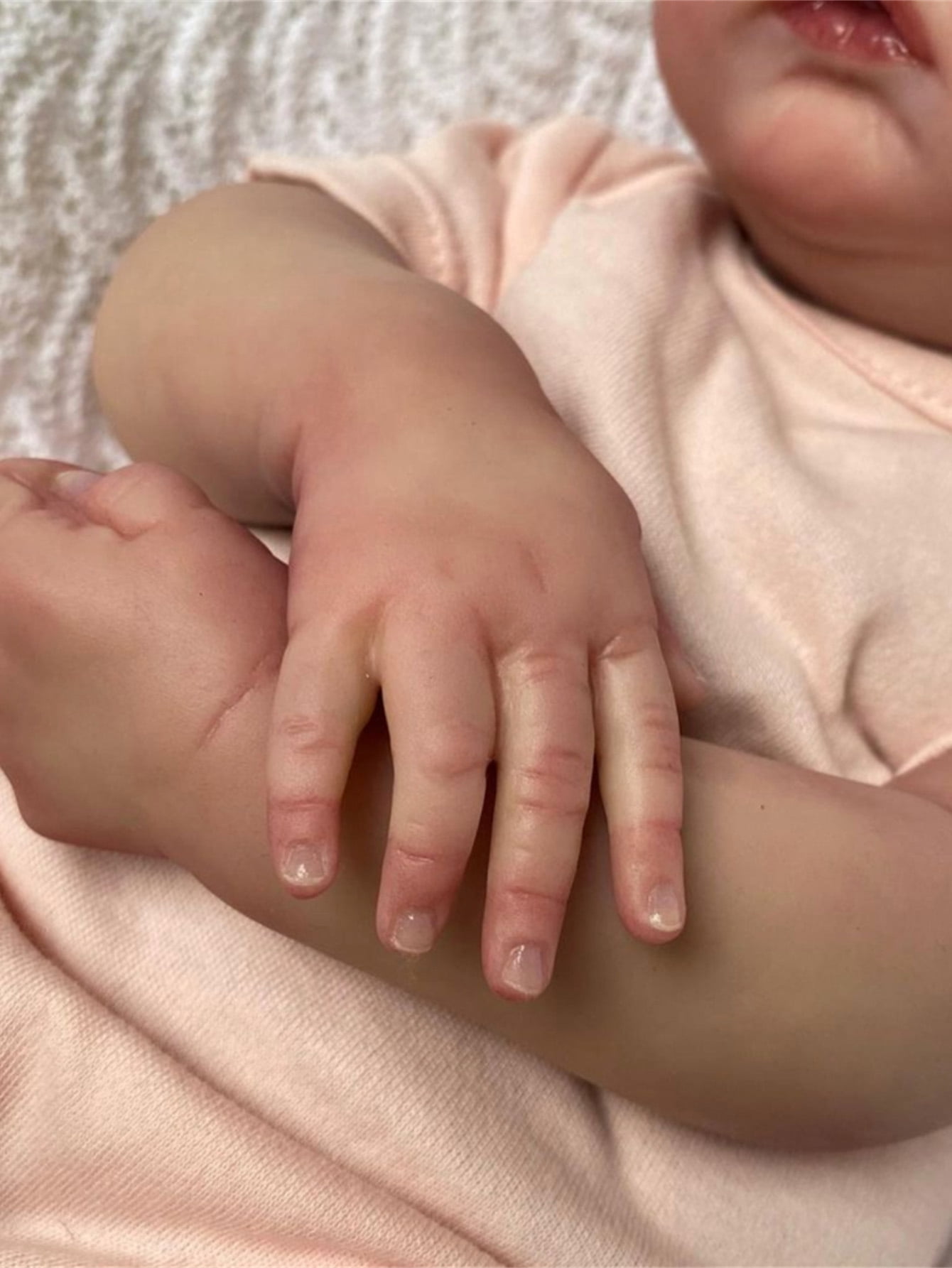 17-Inch Realistic Reborn Baby Doll with Hand-Painted Details – Baby Dolls with Accessories Lifelike Doll Toy Gift for Kids 3+