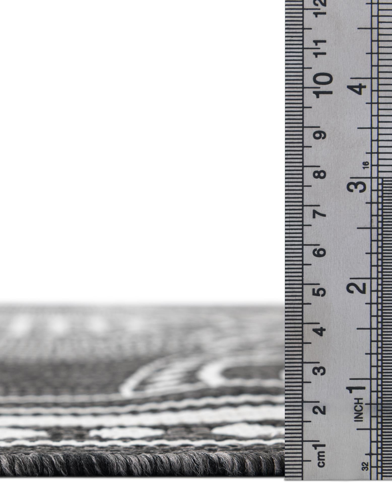 Unique Loom Outdoor Traditional Collection Area Rug - Deco (2' 7" x 12' Runner Black and White)