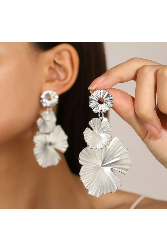 Trendy Earings Alert! Earrings for Women Exaggerated Flower Long Tassel Dangle Earrings Plant Big Flower Petal Stud Earrings Leaf Daisy Flower Drop Earrings Jewelry For Women Gifts Earrings Hoops