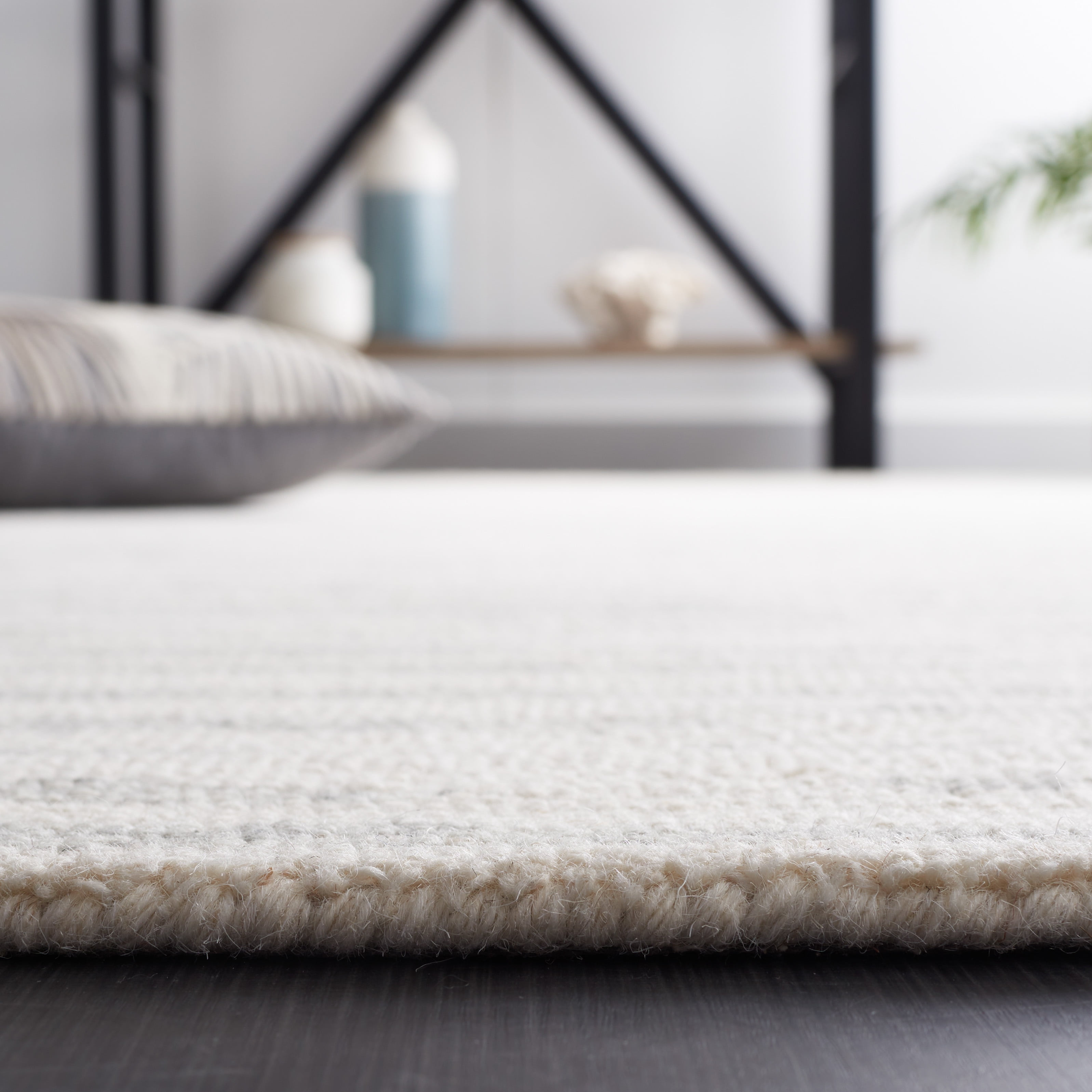 SAFAVIEH Abstract Greg Striped Wool Area Rug, Ivory/Light Blue, 4' x 6'