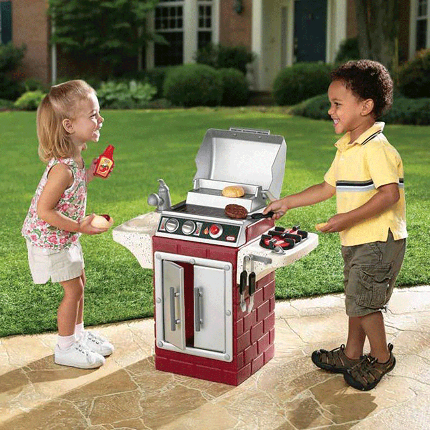 Little Tikes Play Pretend Kids Backyard Get Out 'n' Grill BBQ Toy Set - Walmart.com