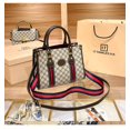 thumbnail image 5 of Bolso de mano de marca de lujo de alta gama, práctico y atmosférico, de gran capacidad, con un solo hombro cruzado con empalme de moda, 5 of 5