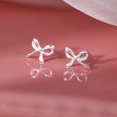 thumbnail image 1 of Pendientes de botón con lazo para mujer, modernos, sencillos, estilo frío, elegantes, diseño de nicho de celebridades en línea, pendientes huecos, 1 of 5