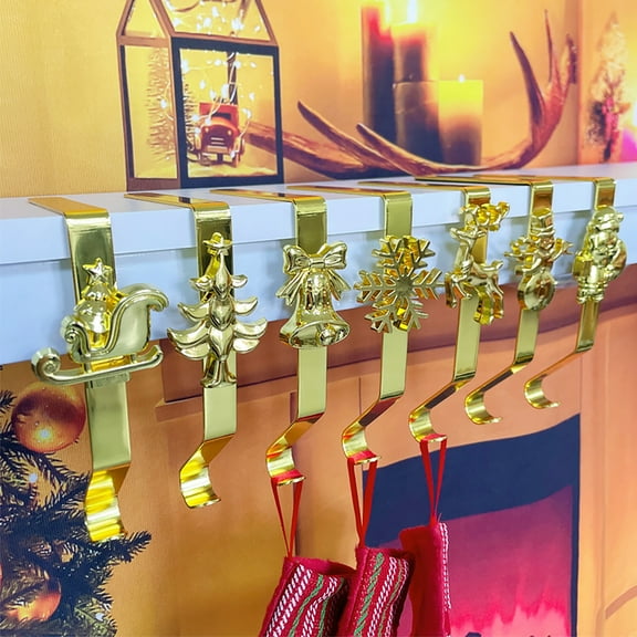 7Pcs/Set Christmas Stocking Hooks Mantel Xmas Stocking Holder Festive Stocking Hangers for Hanging Wreaths Ornaments Gifts