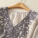 thumbnail image 4 of 3/4 Manga Casual Tops para las Mujeres en V-Cuello Bordado Blusa Suelta Verano Suave, Mujeres 3/4 Manga Tops, 4 of 6