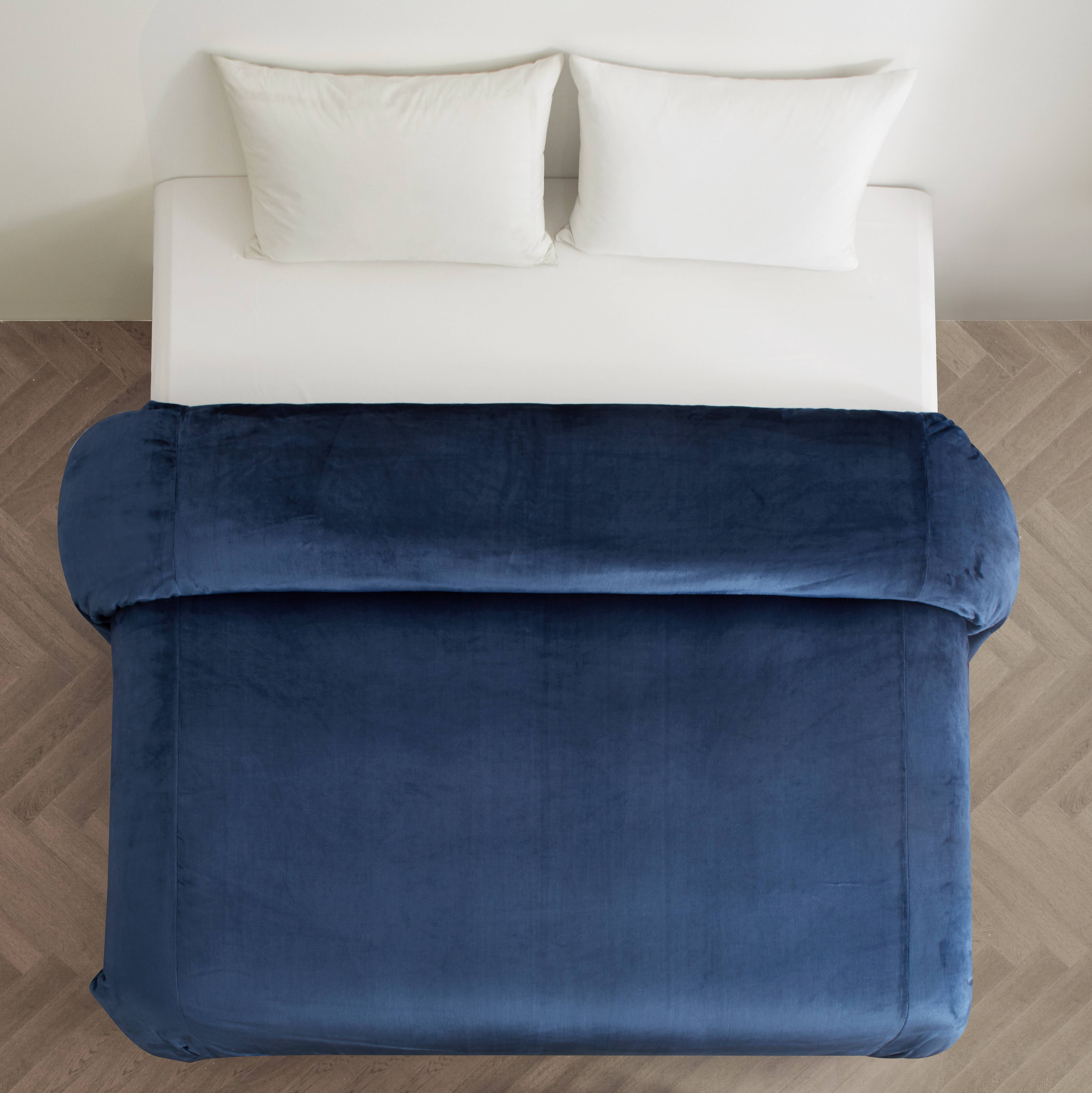 Serta So Huge Oversized Fleece Blanket, 10 Feet x 10 Feet, Blue