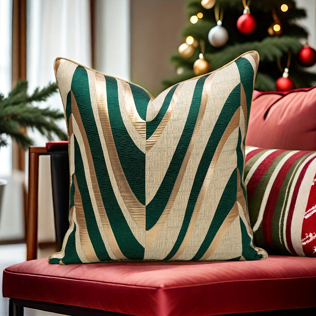 THE-TINART Elegant Modern Jacquard Throw Pillow Cover 24x24 Inch Set of 1 Forest Green Beige Luxury Decorative Couch Cover with Metallic for Sofa Cushion Bedroom Living Room