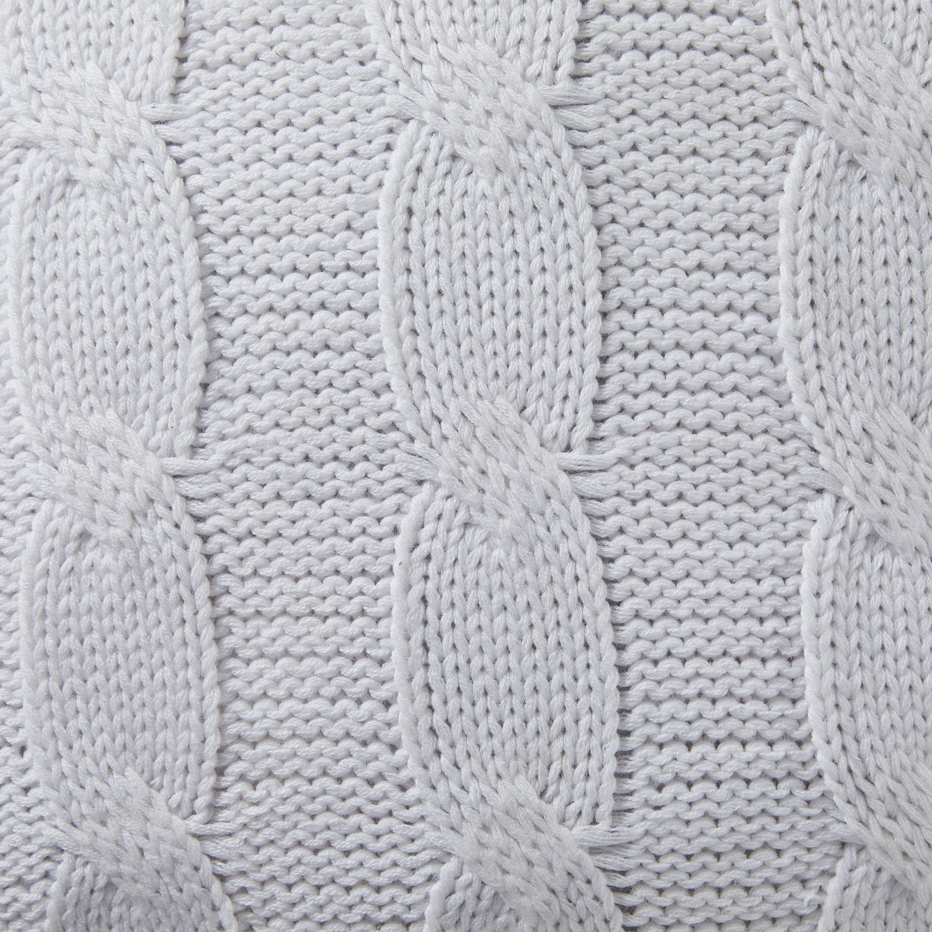 Indigo Ink Panther 20" x 20" Off White Soft Cable Knit Decorative Pillow