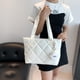 thumbnail image 2 of Bolso de mujer Bolso acolchado femenino Bolsos de mano Bolso de nylon Bolso de hombro (Blanco), 2 of 7