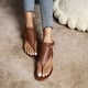 thumbnail image 5 of Sandalias planas para mujer Zapatos romanos con estampado de piel de serpiente en espiga Playa para mujer Wmkox8yii shjk6722, 5 of 8