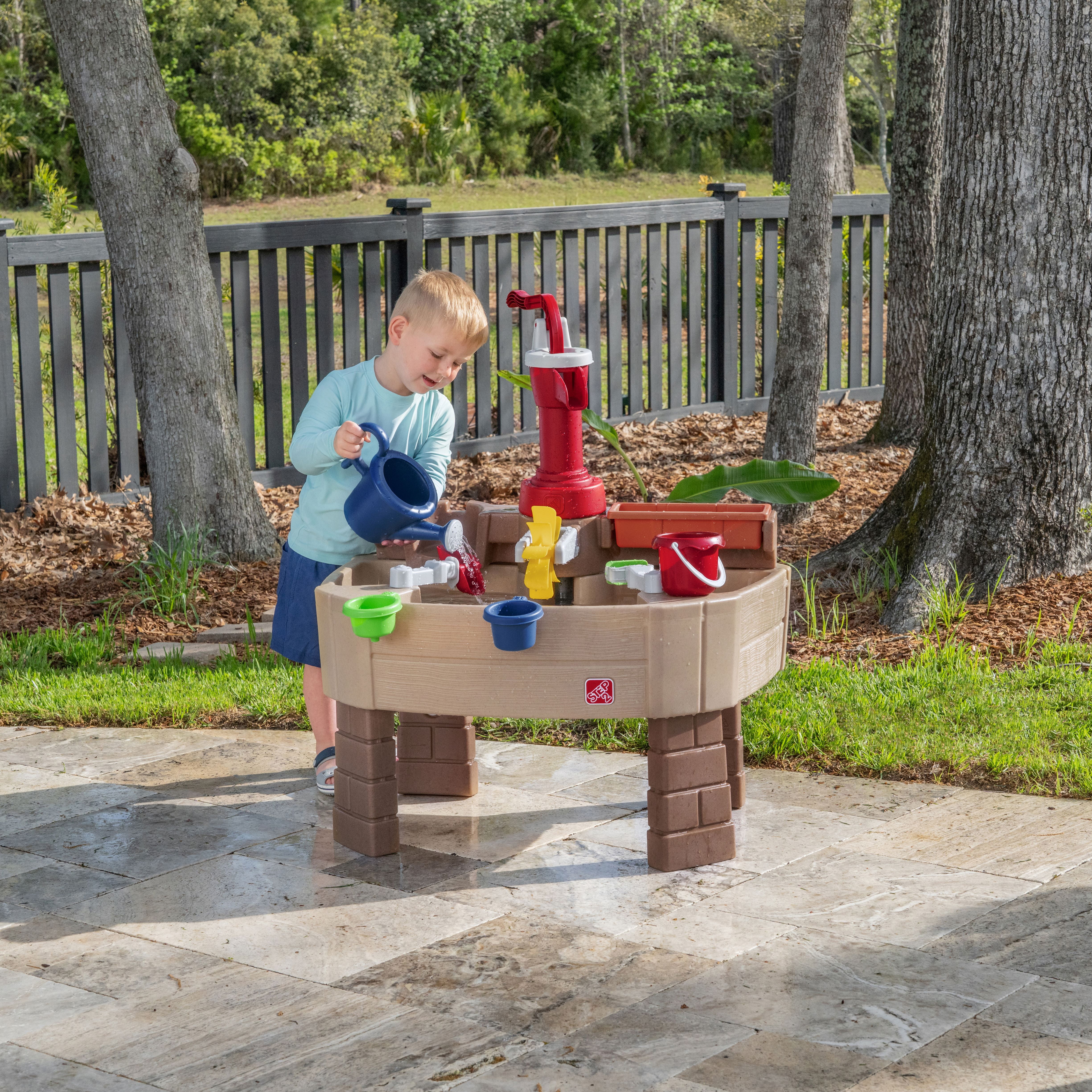 Step2 Pump & Splash Outdoor Kids Water Table