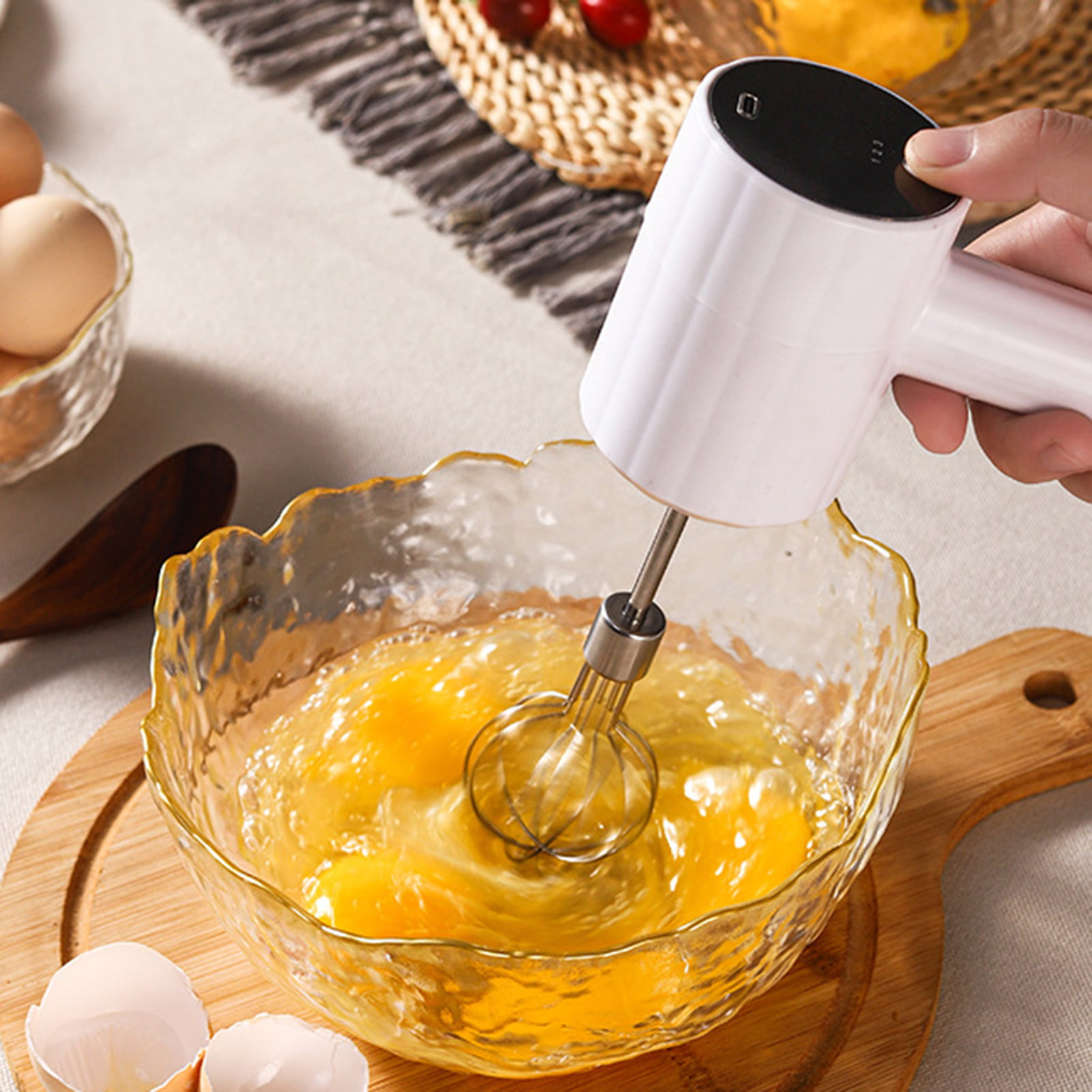 Electric Hand Mixer, Hand Blender USB Charging,Mixer Electric Handheld  Suitable for Whipping Egg Whites/Cake Batter/Cream,Egg Beater and Cream